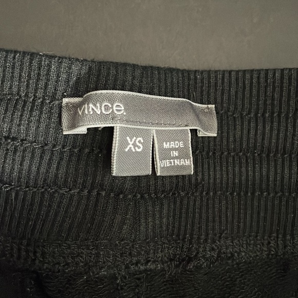 VINCE. Black joggers in women’s size x-small - Picture 3 of 5